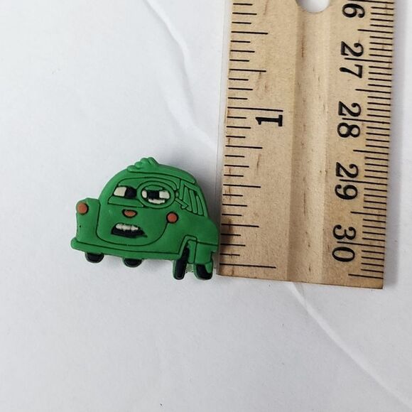 Jibbits Shoe Charm for CROCS CARS - Picture 3 of 3